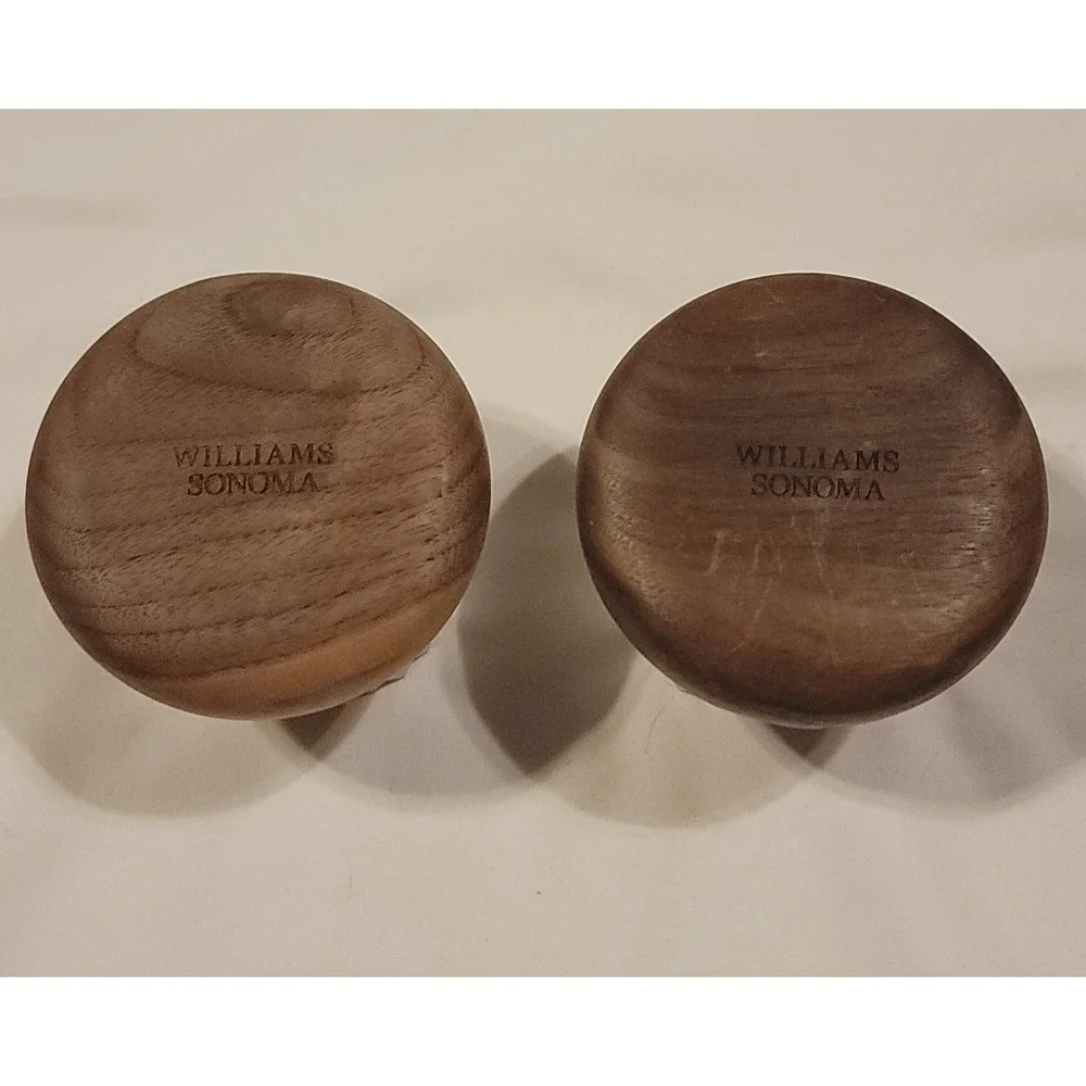 WILLIAMS SONOMA Set 2 Ravioli Compression Square Stamps Wood Handled Pasta Press